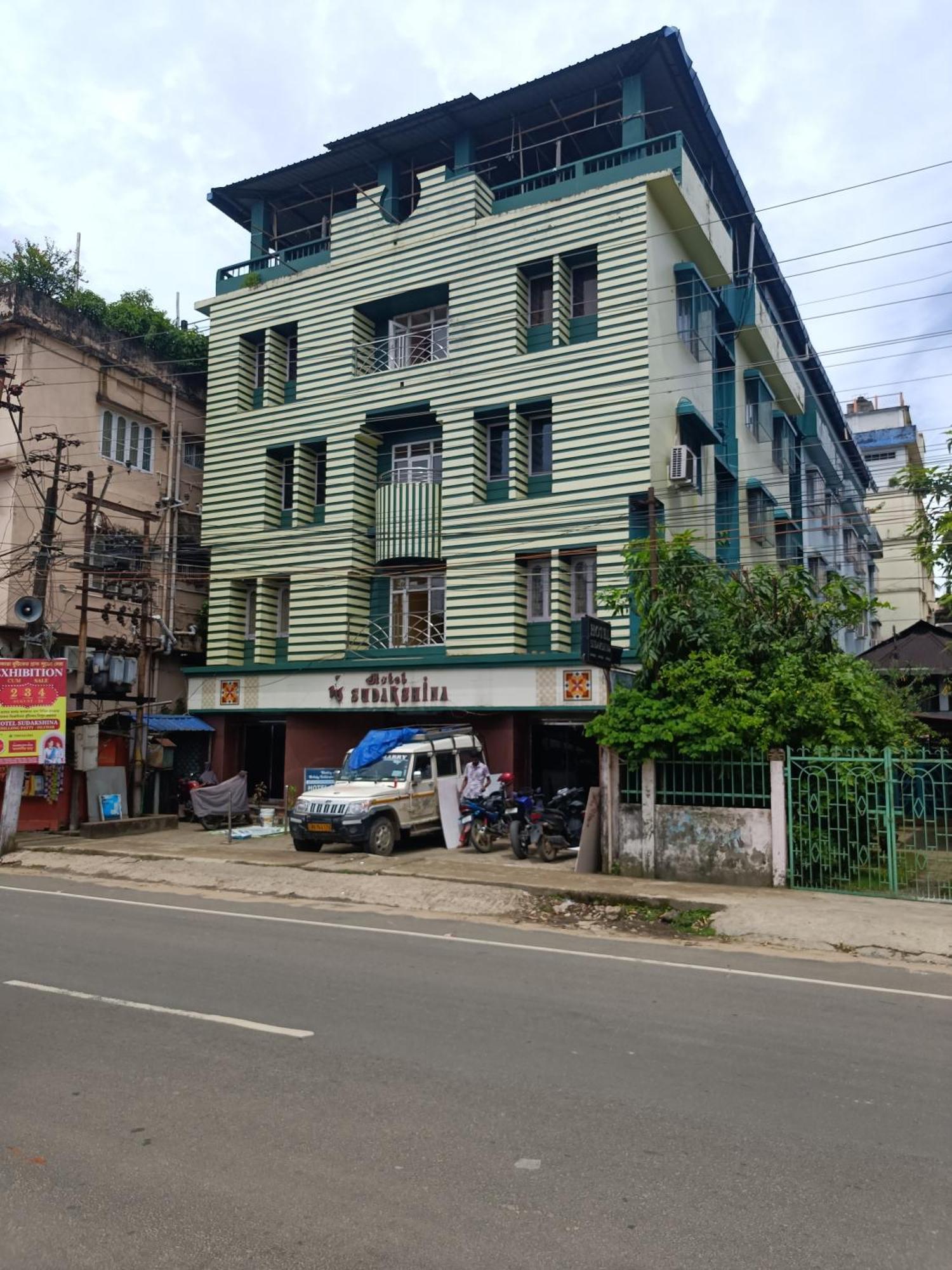 Hotel Sudakshina By Roh Силчар Экстерьер фото